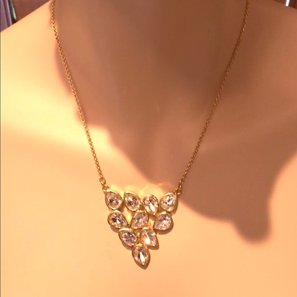 T Tahari Cluster Necklace - Picture 2 of 4